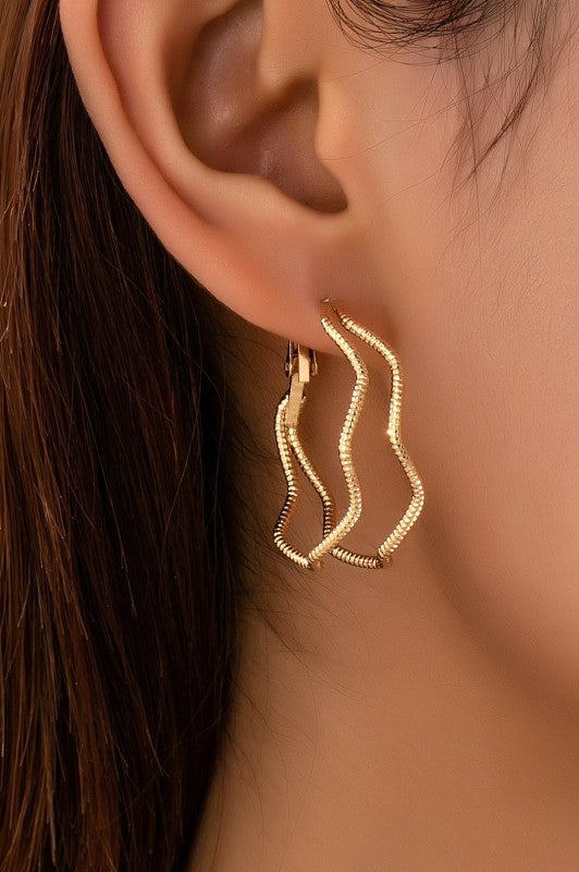 Textured Wavy Hoop Earrings