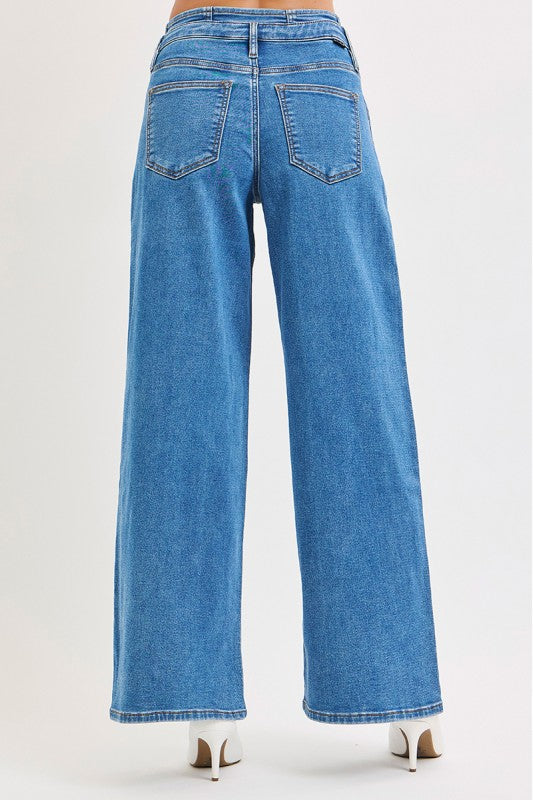 Wide Leg Pleated Jeans