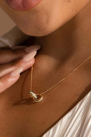 Gold Plates Interlocking Necklace