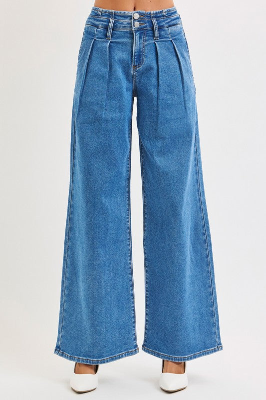 Wide Leg Pleated Jeans